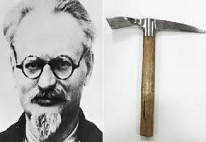 Троцкий, отдай деньги!