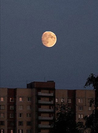 Луна