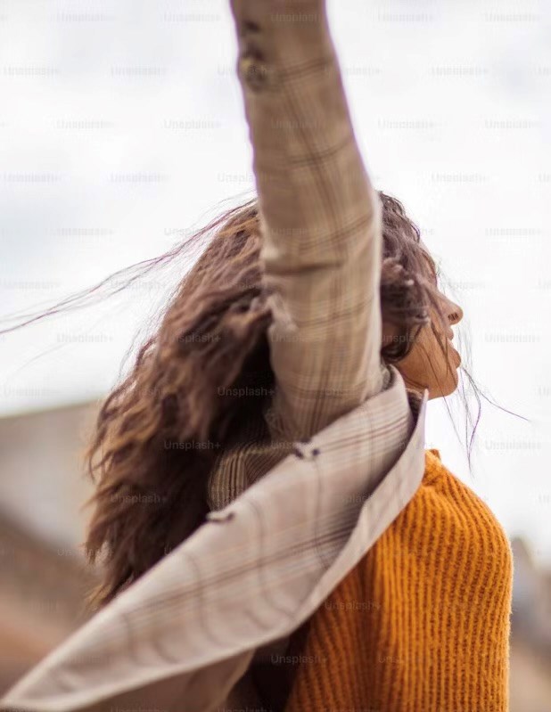 Сегодня прошлое рассыпалось на части