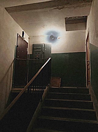 Десять лет в лифте